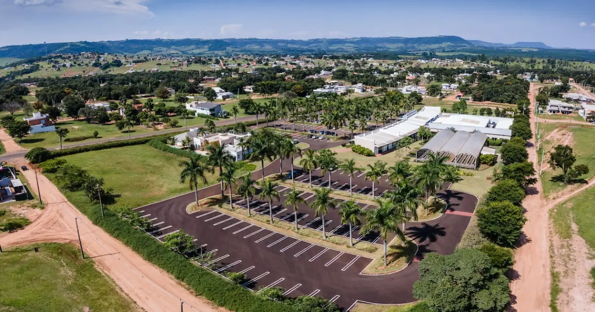 Loteamento no interior de São Paulo com área comercial